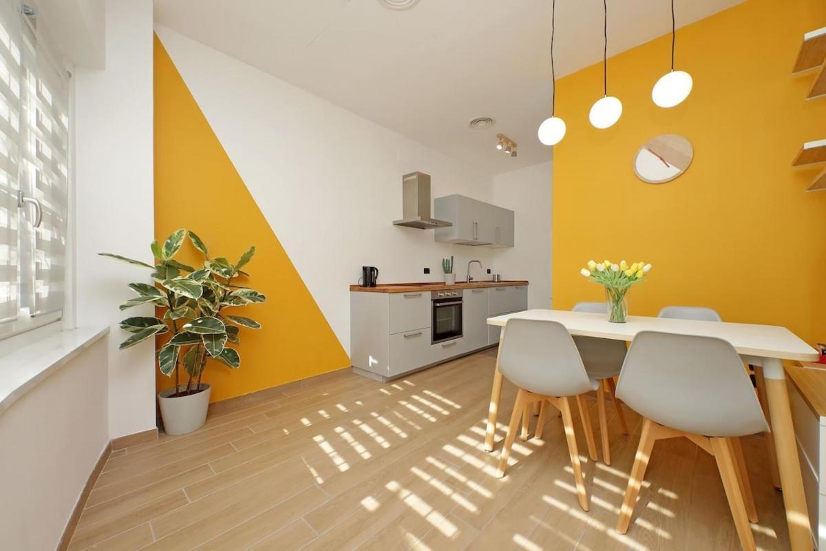 The Color House Apartment *