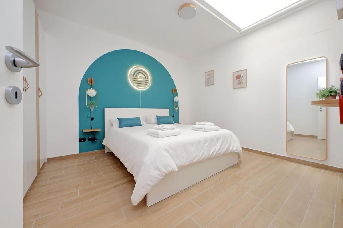 Apartment The Color House